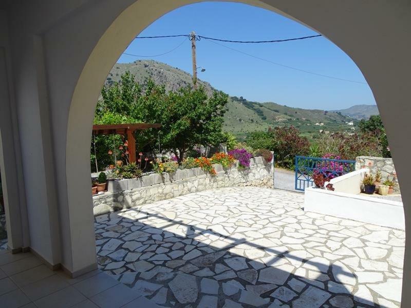 Villa Elan Mouríon Extérieur photo