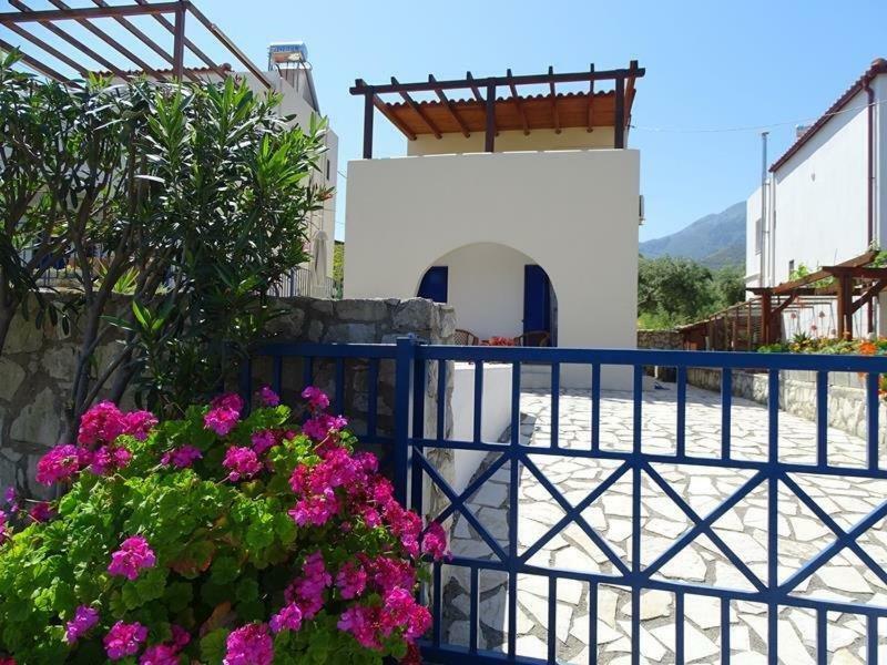 Villa Elan Mouríon Extérieur photo